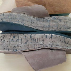 Slide Sandals Brown Suede Cork Platform Lisa‎ B EUC